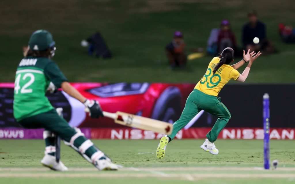 Shabnim Ismail catch Proteas Women