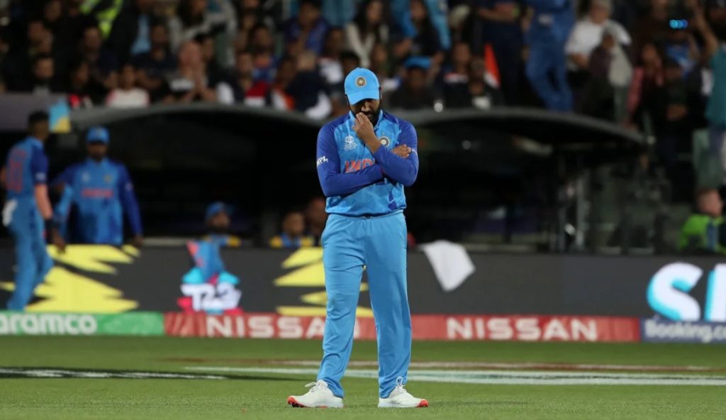 Rohit Sharma India dejected 10 Nov 2022