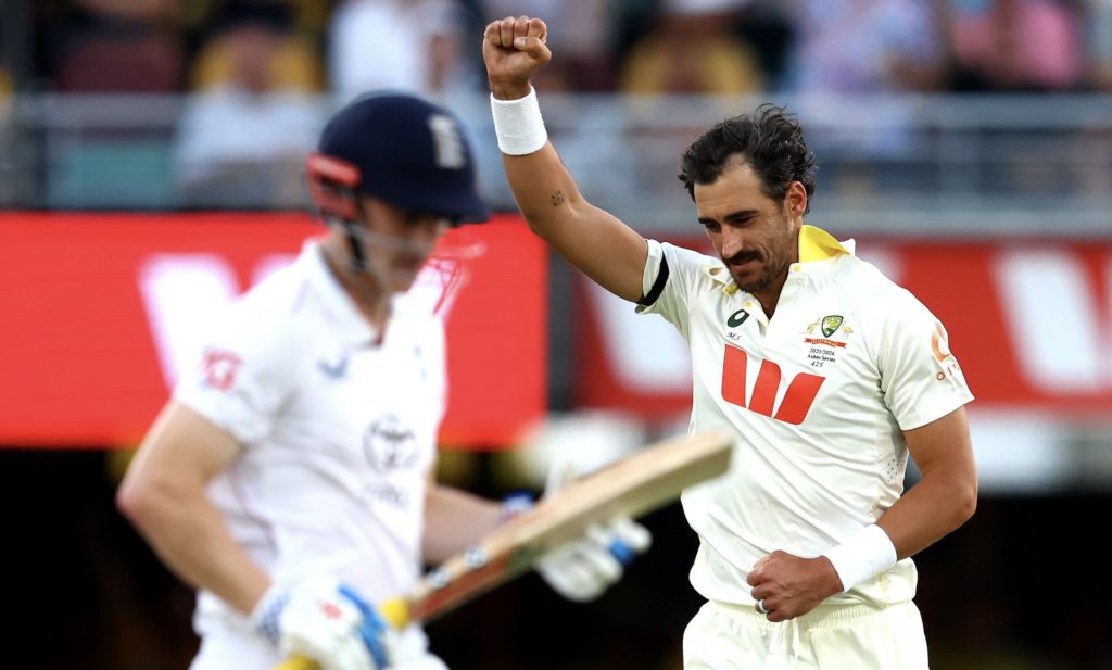 Mitchell Starc 4 December 2025 Robert Cianflone Getty Images